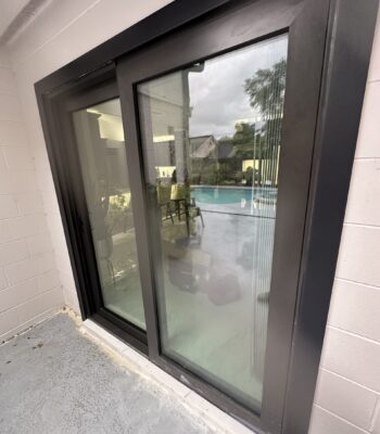 Sliding glass door repair in Tampa Bay