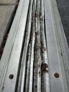 Sliding Glass Doors Damage Tracks Repair in Wesley Chapel
